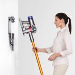 Dyson Cordless Vacuum Cleaner, Advanced Filtration, Color Glod Model – V8 Absolute (G) – 1 Year Warranty. - Image 5