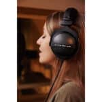beyerdynamic Dt 770 Pro 250 Ohm Studio Wired Over Ear Headphones - Image 4