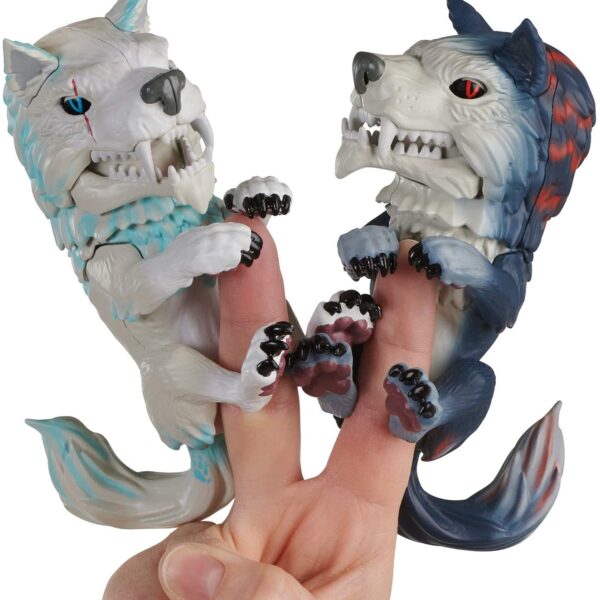 Untamed Dire Wolf by Fingerlings – Midnight