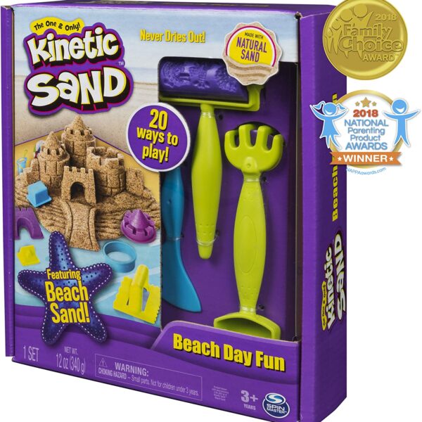 Kinetic Sand Beach Day Fun Playset with Castle Molds