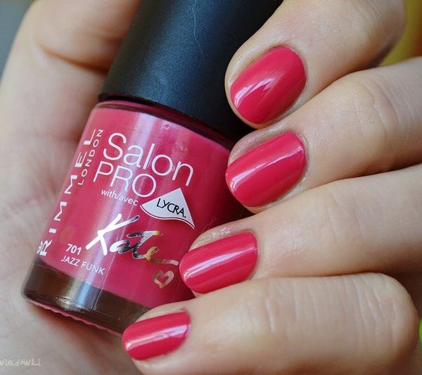 Rimmel London Salon Pro nail polish