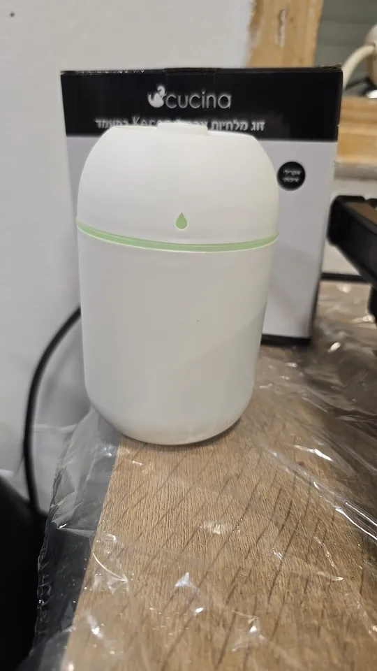 330ML Mini USB Cool Mist Humidifier Aroma Diffuser LED Light photo review