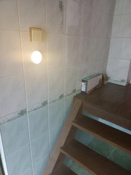 Mini LED Touch Sensor Rechargeable Night Light Round Lamp photo review