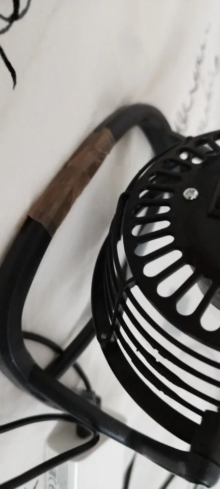 Silent USB Desk Fan 4 Blade Rotatable Mini Cooler photo review