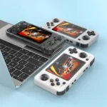 Side angle of BOYHOM R36H portable Linux game console