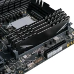 Close-up of ENVINDA DDR4 8GB 2666MHz RAM showing 288-pin interface