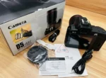 Erilles D5 mirrorless camera with lithium battery compartment open
