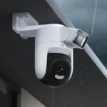 XIAOMI Outdoor Camera 4 mounted on vertical pole outdoors