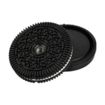 32mm F10 free focus pancake lens mounted on mirrorless camera